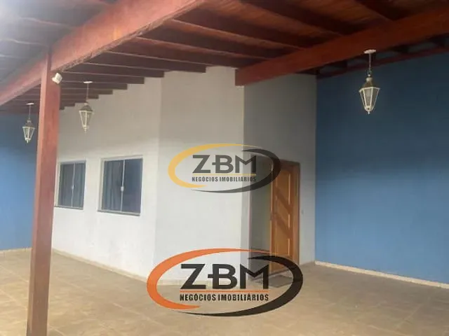 Casa com 250m² 3 quartos e 4 banheiros, à venda, no bairro Não informado em Londrina