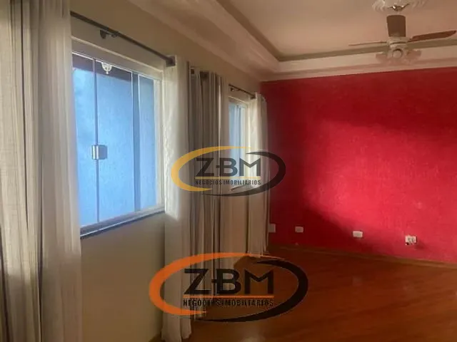 Casa com 250m² 3 quartos e 4 banheiros, à venda, no bairro Não informado em Londrina
