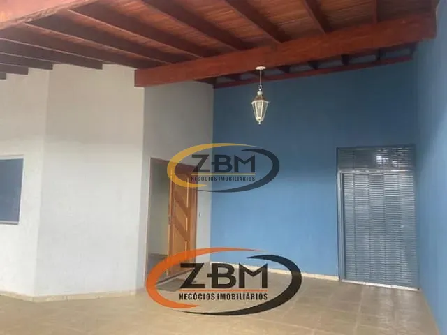 Casa com 250m² 3 quartos e 4 banheiros, à venda, no bairro Não informado em Londrina