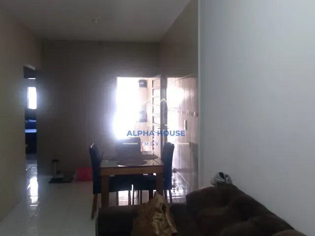 Casa 2 quartos e 1 banheiro, à venda, no bairro Araretama em Pindamonhangaba