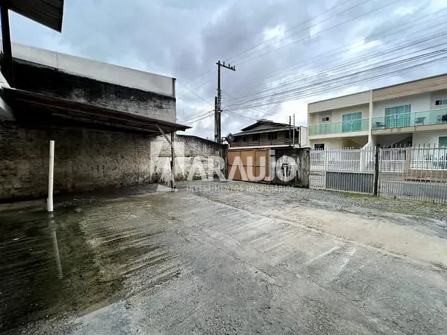 Casa com 270m² 3 quartos e 2 banheiros, à venda, no bairro Cidade Nova em Itajaí