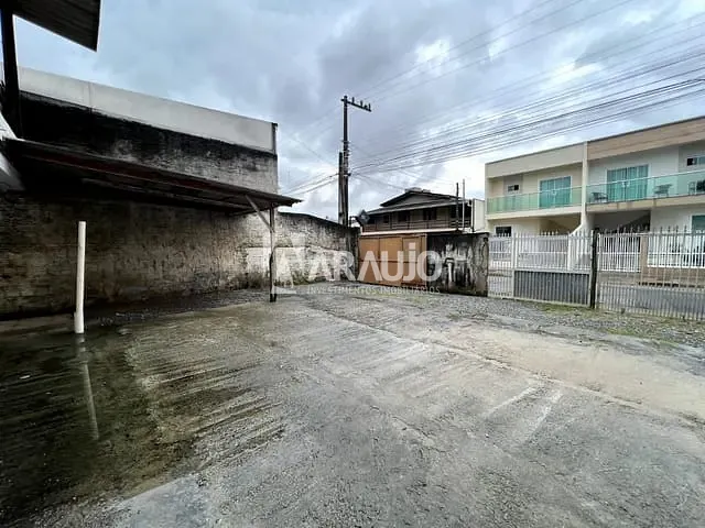 Casa com 270m² 3 quartos e 2 banheiros, à venda, no bairro Cidade Nova em Itajaí