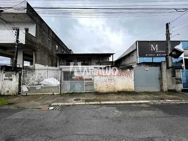 Casa com 270m² 3 quartos e 2 banheiros, à venda, no bairro Cidade Nova em Itajaí