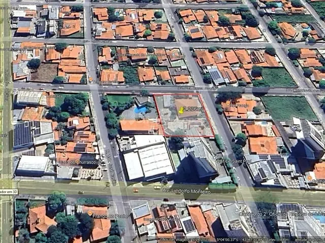 Casa com 2236m² 4 quartos e 6 banheiros, à venda, no bairro Fátima em Teresina