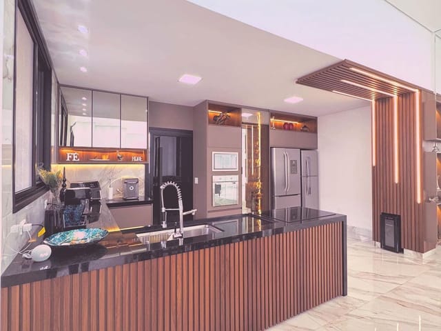 Casa com 579m² 3 quartos e 3 banheiros, à venda, no bairro Cézar de Souza em Mogi das Cruzes