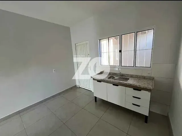 Casa com 300m² 2 quartos e 1 banheiro, à venda, no bairro Jardim Ferraz em Bauru