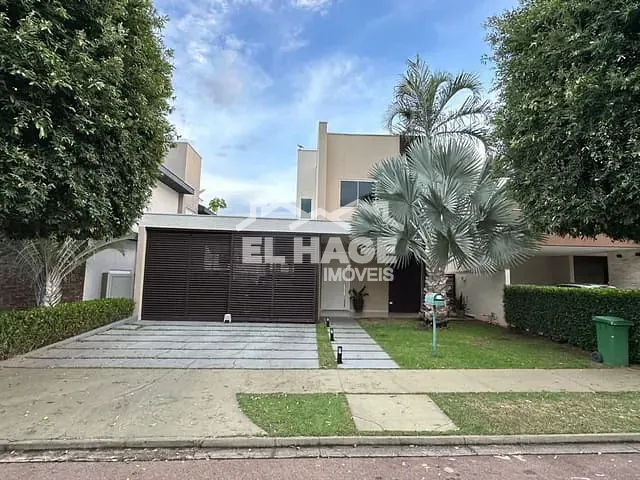 Casa com 414m² 3 quartos e 4 banheiros, à venda, no bairro Parque Universitário em Cuiabá