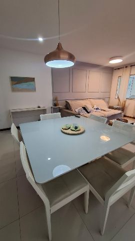 Casa com 180m² 4 quartos e 5 banheiros, à venda, no bairro Itaipu em Niterói