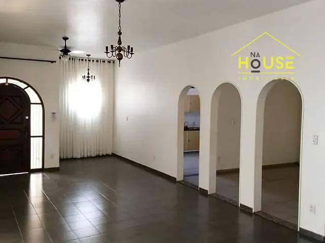 Casa com 837m² 4 quartos e 3 banheiros, à venda, no bairro São João em Votuporanga