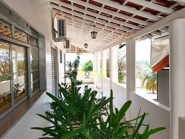 Casa com 837m² 4 quartos e 3 banheiros, à venda, no bairro São João em Votuporanga