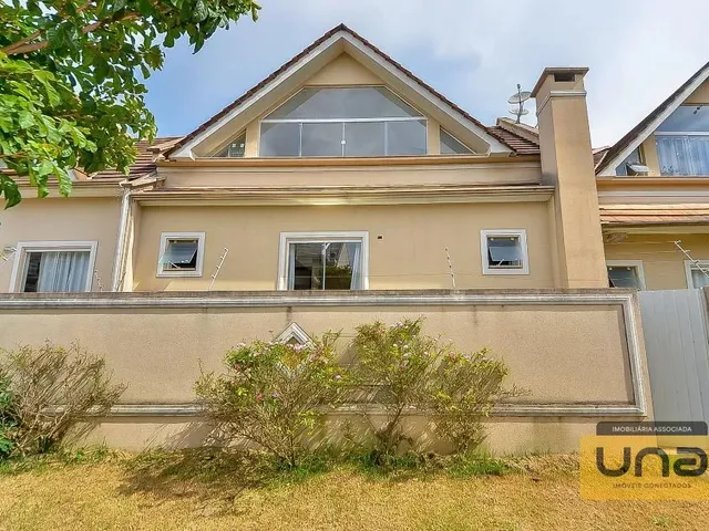 Casa com 140m² 4 quartos e 5 banheiros, à venda, no bairro Campina do Siqueira em Curitiba
