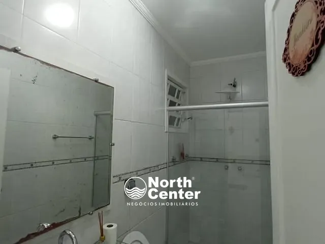 Casa 4 quartos e 2 banheiros, para alugar, no bairro Centro em Balneário Barra do Sul