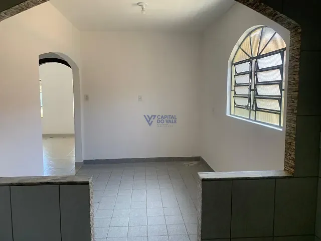 Casa com 250m² 3 quartos e 1 banheiro, à venda, no bairro Bosque dos Eucaliptos em São José dos Campos
