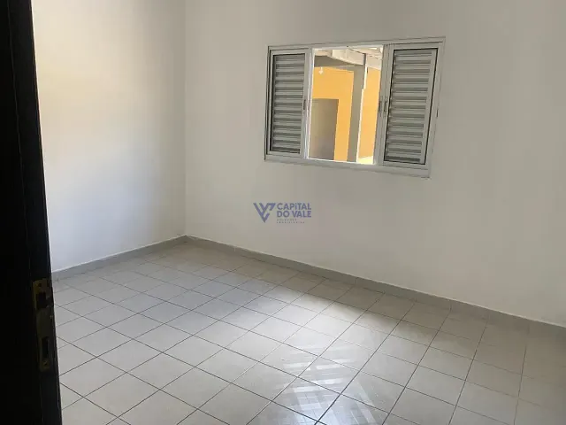 Casa com 250m² 3 quartos e 1 banheiro, à venda, no bairro Bosque dos Eucaliptos em São José dos Campos