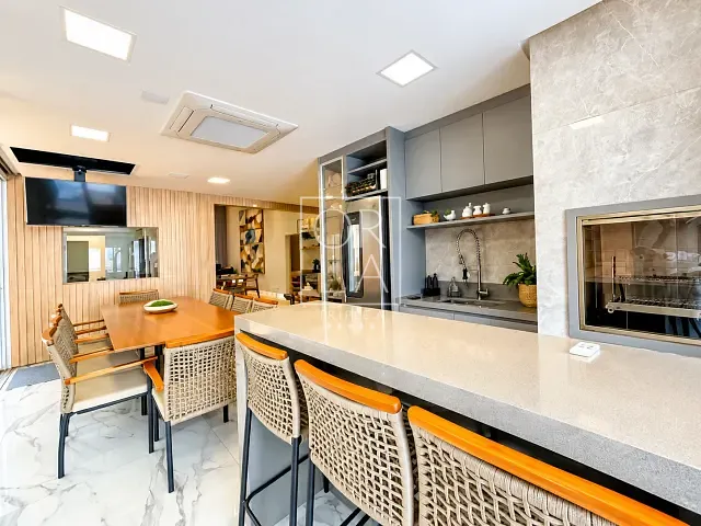 Casa com 452m² 4 quartos e 6 banheiros, à venda, no bairro Jardins Verona em Goiânia