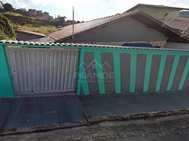 Casa com 510m² 3 quartos e 1 banheiro, à venda, no bairro Estância São José em Poços de Caldas