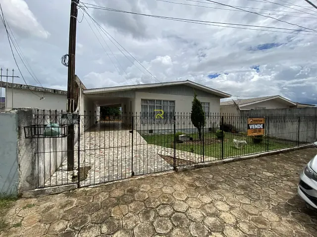 Casa com 534m², à venda, no bairro Alto Cascavel em Guarapuava