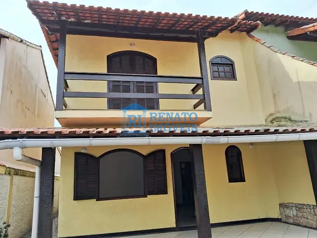 Casa 2 quartos e 4 banheiros, para alugar, no bairro Centro em Maricá