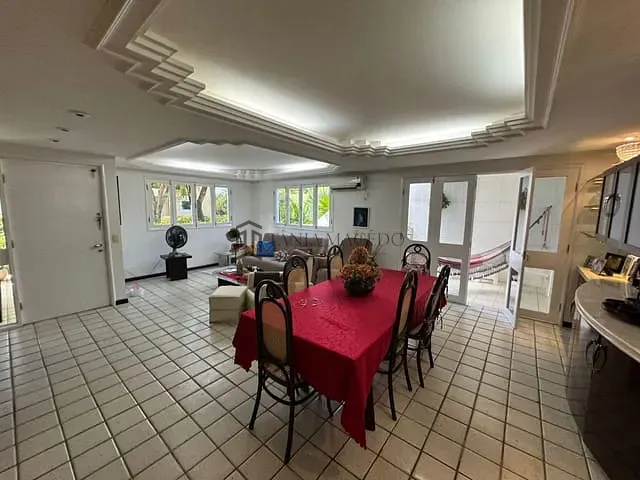 Casa com 220m² 4 quartos e 4 banheiros, à venda, no bairro Poço em Recife