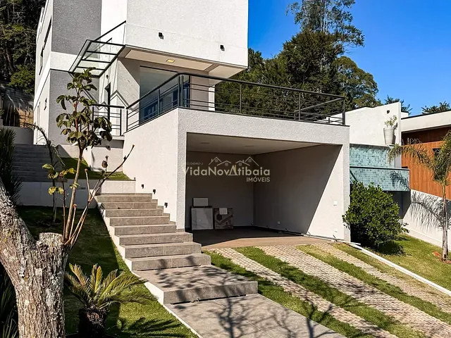 Casa com 600m² 2 quartos e 3 banheiros, à venda, no bairro Condominio Quintas da Boa Vista em Atibaia