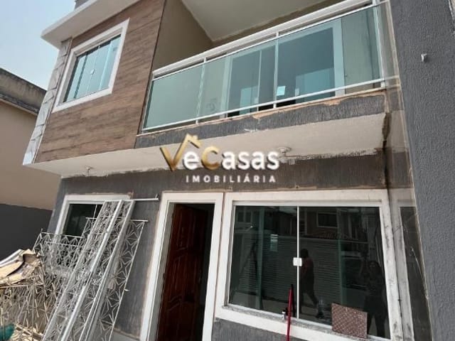 Casa com 90m² 3 quartos e 3 banheiros, à venda ou para alugar, no bairro Jardim Mariléa em Rio das Ostras