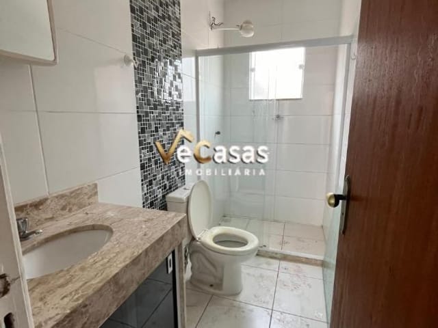 Casa com 90m² 3 quartos e 3 banheiros, à venda ou para alugar, no bairro Jardim Mariléa em Rio das Ostras