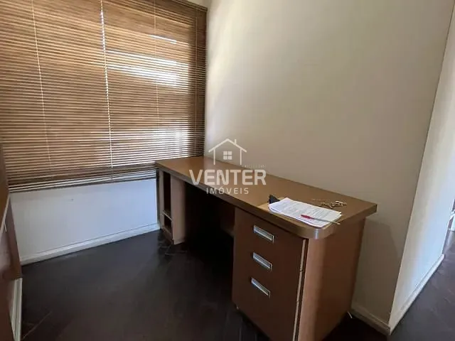 Casa com 360m² 4 quartos e 6 banheiros, à venda, no bairro Parque São Cristóvão em Taubaté