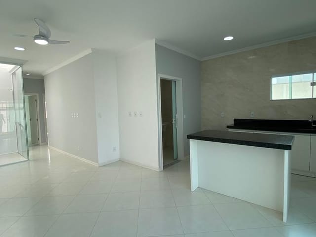 Casa com 210m² 3 quartos e 2 banheiros, à venda, no bairro Guriri em Cabo Frio