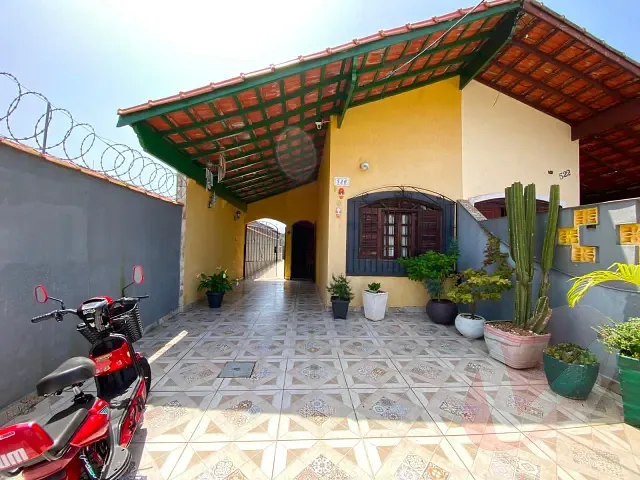 Casa com 125m² 2 quartos e 1 banheiro, à venda, no bairro Jardim Imperador em Praia Grande