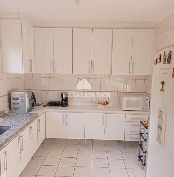 Casa à venda com 3 quartos, 94m² - Foto 5