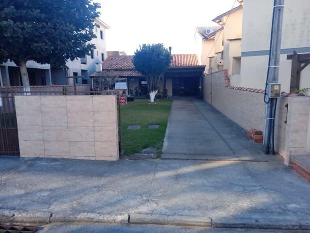 Casa com 360m² 3 quartos e 2 banheiros, à venda, no bairro Ingleses em Florianópolis