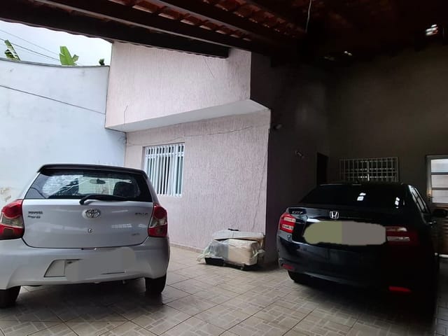 Casa 4 quartos e 2 banheiros, à venda, no bairro Jardim Universo em Mogi das Cruzes