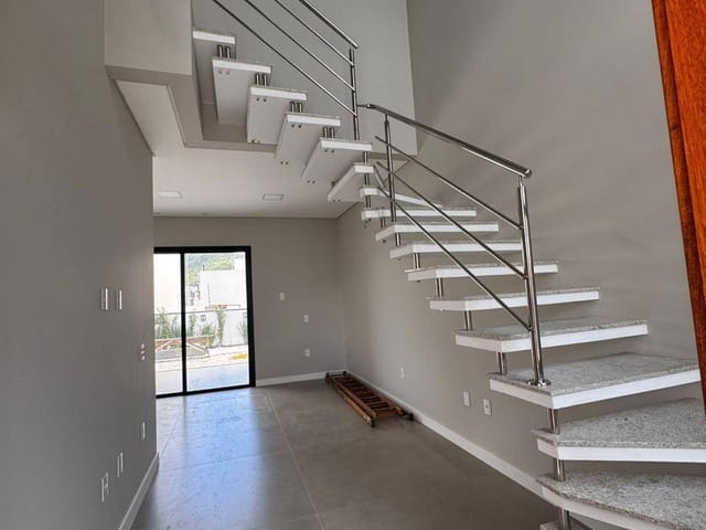 Foto do Casa - Casa à Venda no Brisas Condomínio Parque | Arquitetura, Conforto e Segurança em Biguaçu | Costão Sul Imóveis