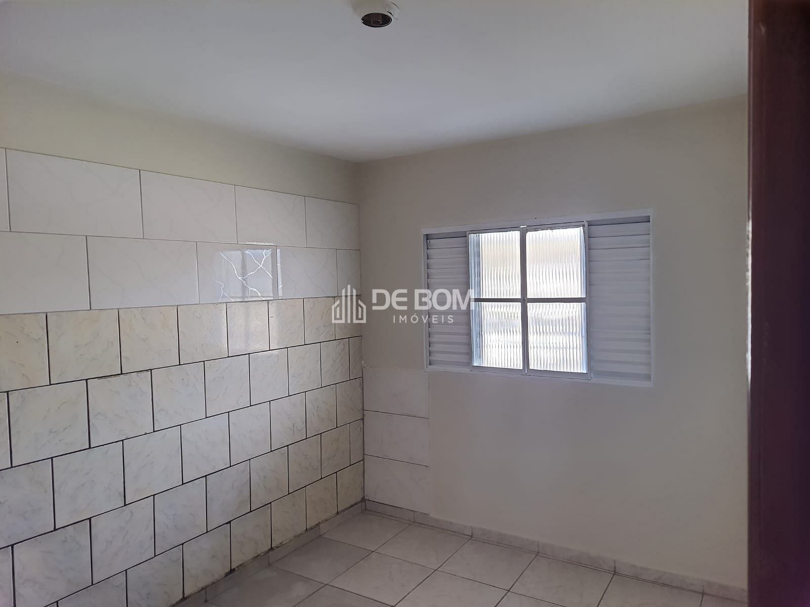 Casa para alugar com 1 quarto, 30m² - Foto 4