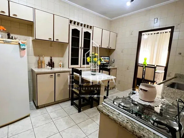 Casa com 300m² 3 quartos e 3 banheiros, à venda, no bairro Vila Bertini em Americana