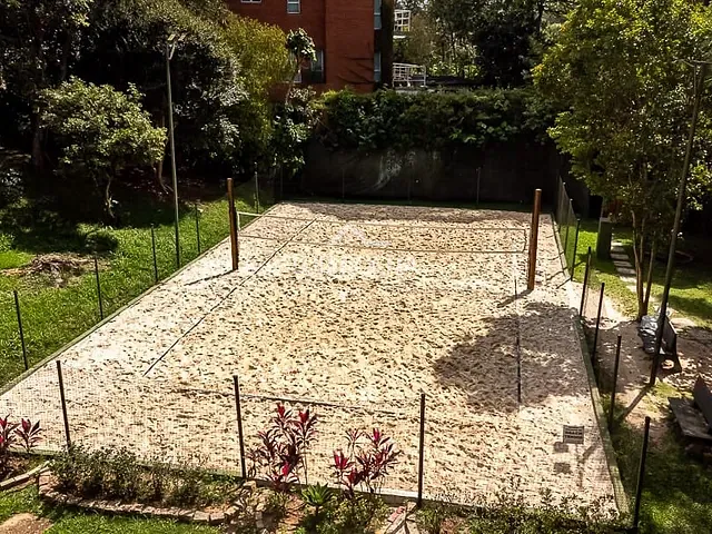 Casa com 370m² 5 quartos e 6 banheiros, à venda, no bairro São Paulo II em Cotia