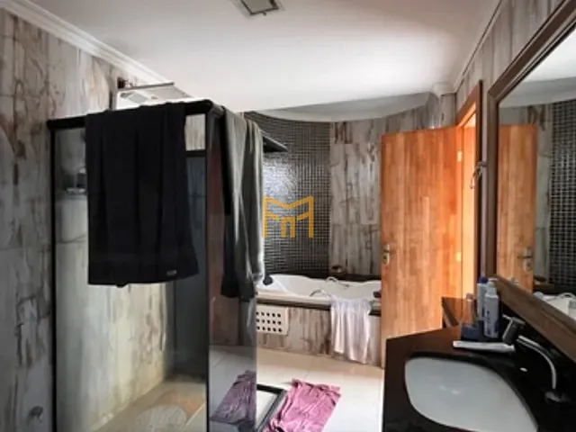 Casa com 450m² 3 quartos e 5 banheiros, à venda, no bairro Parque Verde em Belém