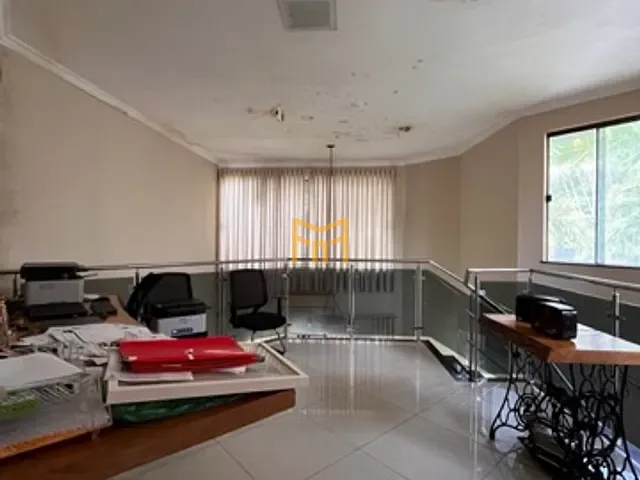 Casa com 450m² 3 quartos e 5 banheiros, à venda, no bairro Parque Verde em Belém