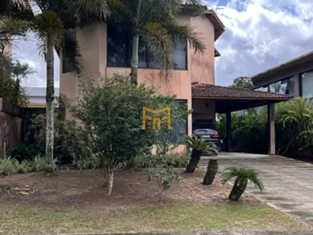 Casa com 450m² 3 quartos e 5 banheiros, à venda, no bairro Parque Verde em Belém
