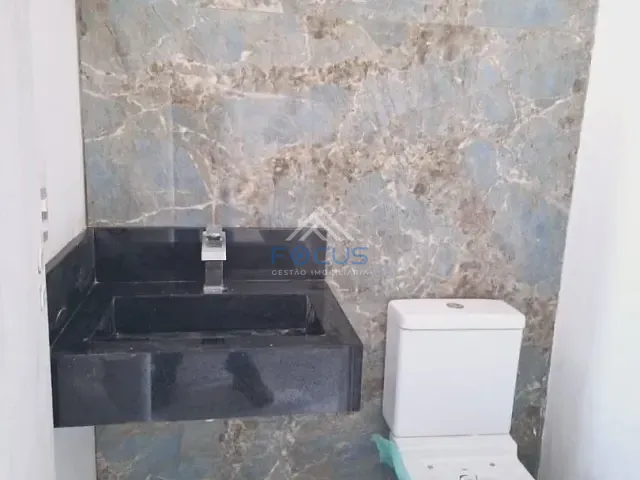 Casa com 300m² 3 quartos e 4 banheiros, à venda, no bairro São Venâncio em Itupeva