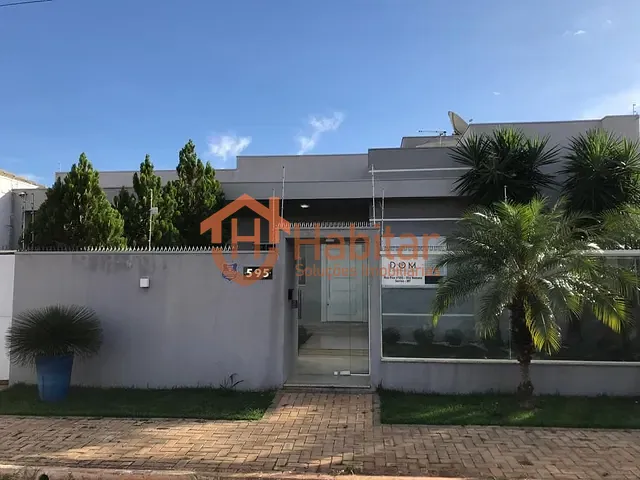 Casa com 300m² 3 quartos e 1 banheiro, à venda, no bairro Vila Romana em Sorriso