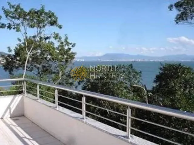 Casa com 2003m² 7 quartos e 7 banheiros, à venda, no bairro Cacupé em Florianópolis