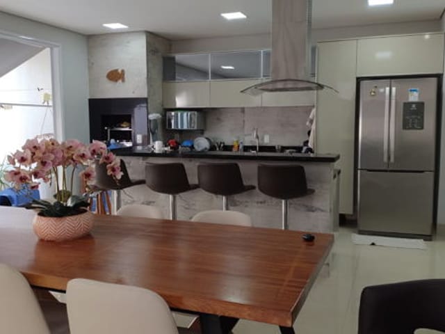 Casa para alugar, no bairro Ribeirão do Lipa em Cuiabá