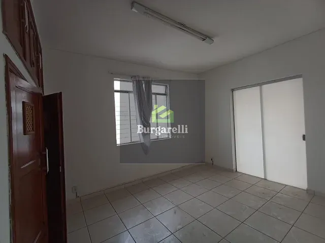 Casa para alugar, no bairro Centro em Lavras