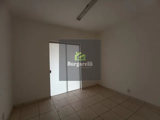 Casa para alugar, no bairro Centro em Lavras