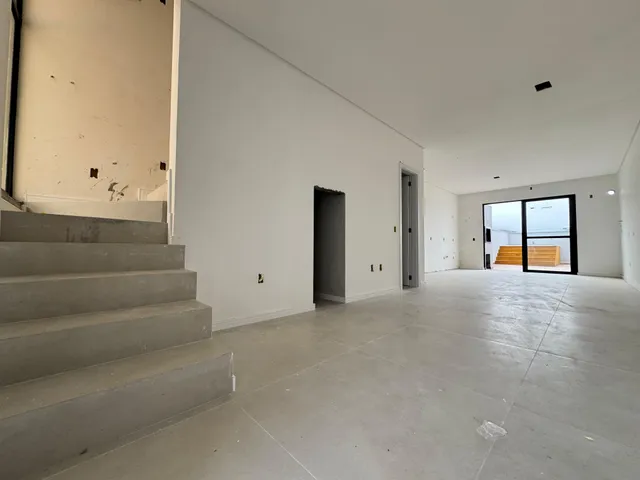 Casa com 120m² 2 quartos e 3 banheiros, à venda, no bairro Ingleses do Rio Vermelho em Florianópolis