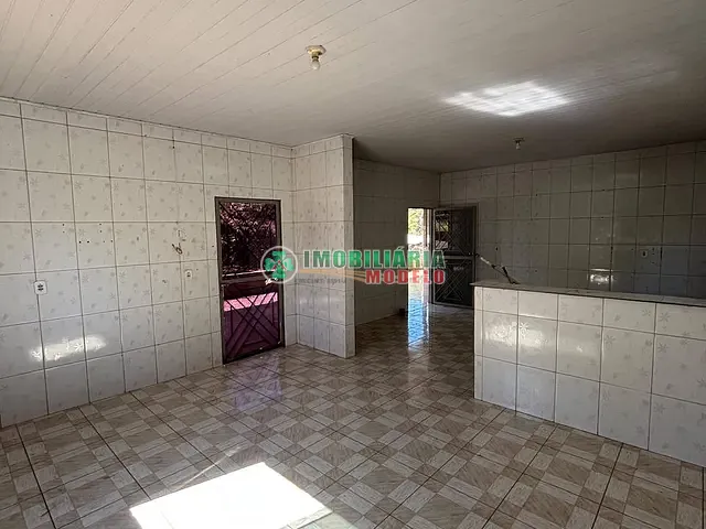 Casa 2 quartos e 1 banheiro, à venda, no bairro Zona Rural em Canarana