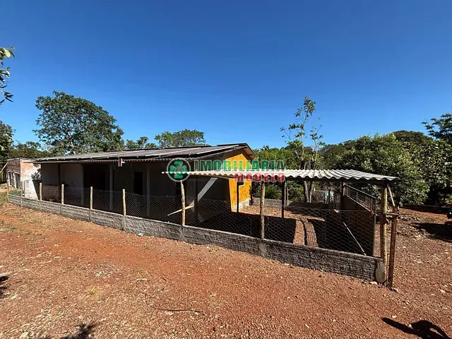 Casa 2 quartos e 1 banheiro, à venda, no bairro Zona Rural em Canarana