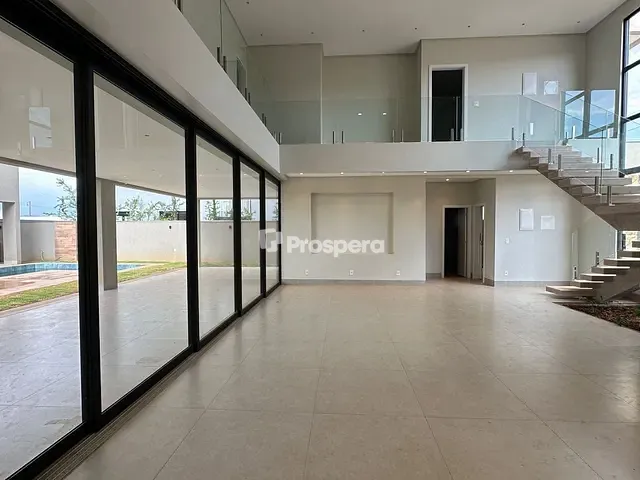 Casa com 720m² 5 quartos e 6 banheiros, à venda, no bairro Condomínio Terras Alpha Anápolis em Anápolis