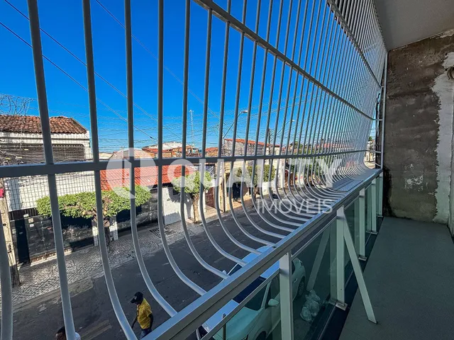 Casa 2 quartos e 1 banheiro, para alugar, no bairro Jardim Iracema em Fortaleza